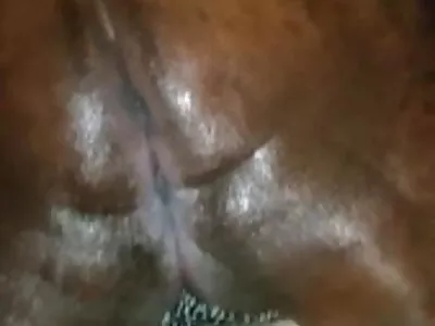 ஒல்லியான அழகா க்ரீம்பி வீடியோவைப் பெறுகிறார் (மோசமான)