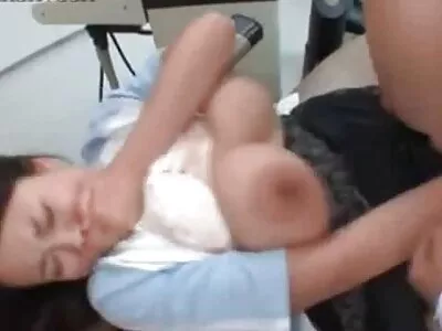 அதிர்ச்சி தரும் டீன் உறிஞ்சும் கொழுப்பு டிக்