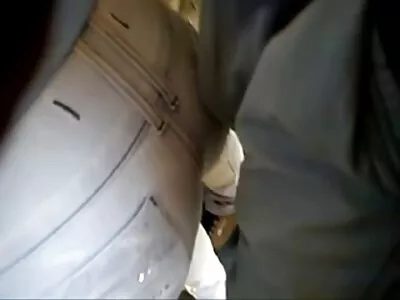 டீன் ஸ்லைடுகள் தடித்த சிவப்பு வைப் புஸில்