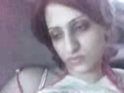 டீனி ஒலியன் இட்ஸ் பால்ஸ் டீப்